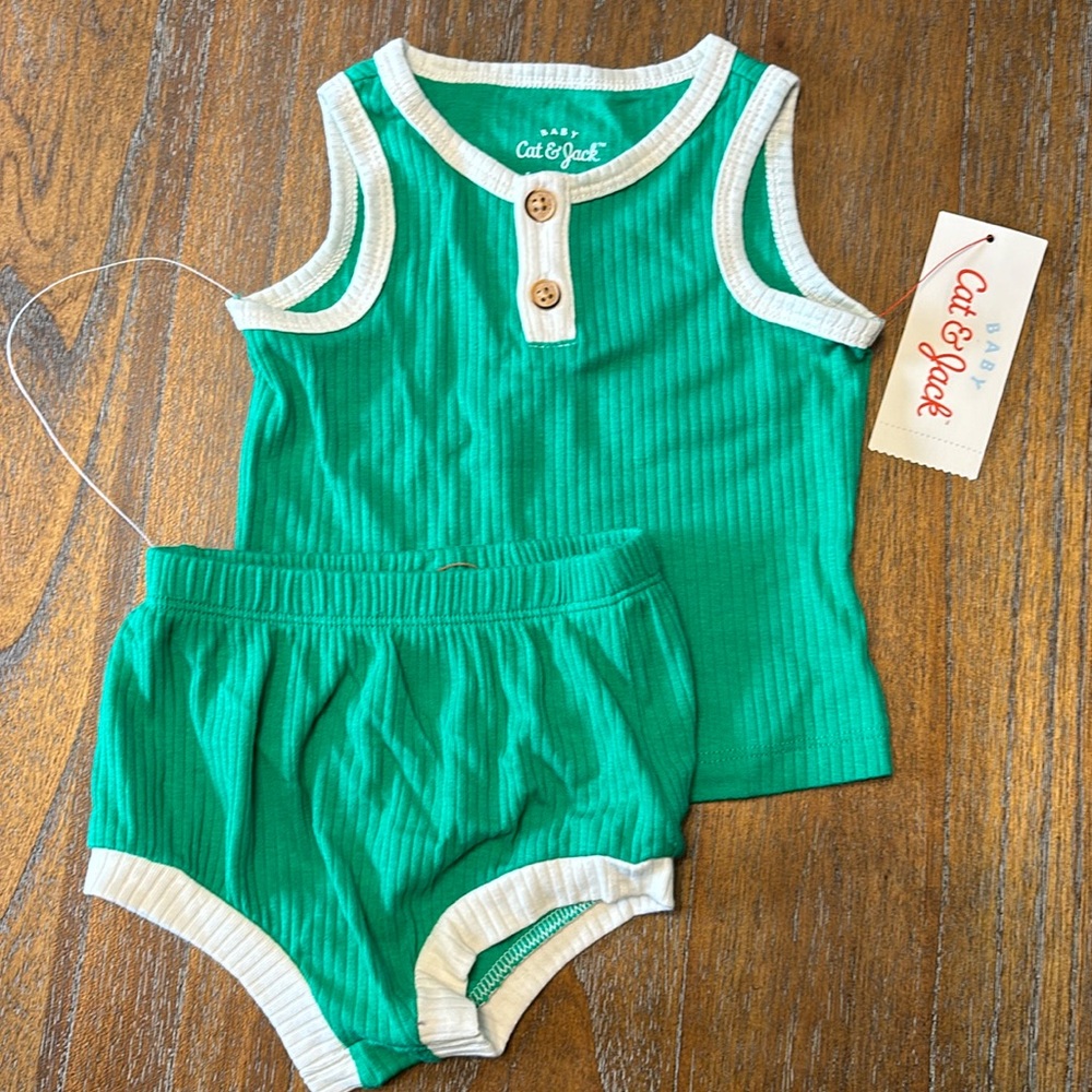 Cat and Jack 2 piece set NWT